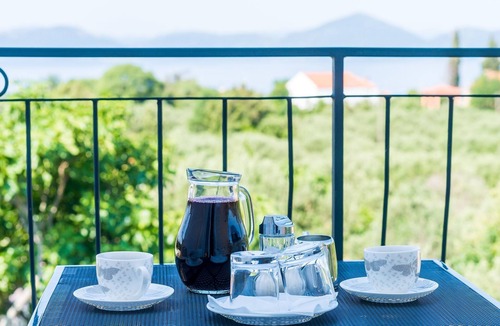 Banici Apartment | Apartment & Rooms Maždin - Triple Room with Mountain View (Soba Standard)