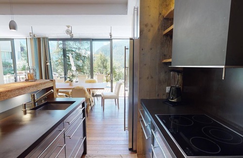 Pontresina Apartment | Apartment Roseg - High-Quality 3.5-Room Apt. with Terrace and Panoramic View