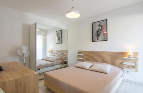 Carqueiranne Apartment | Apartment Royal Rivage-2 by Interhome