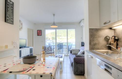 Carqueiranne Apartment | Apartment Royal Rivage-2 by Interhome