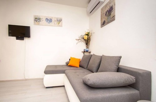Zaton Apartment | Apartment Ruža by Interhome