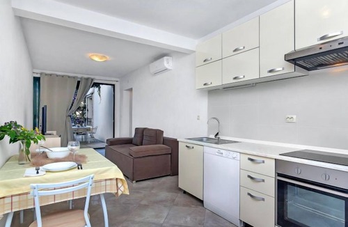Pokrivenik Apartment | Apartment Rubin by Interhome