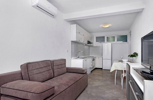 Pokrivenik Apartment | Apartment Rubin by Interhome
