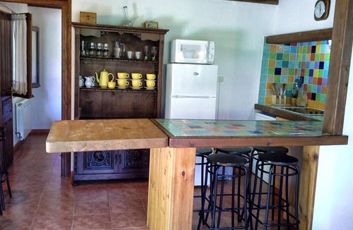 Alles Apartment | Apartment 'Rural Rubó' with Mountain View, Private Terrace and Wi-Fi