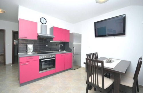 Podglavica Apartment | Apartment Sanja (57621-A1) - Rogoznica