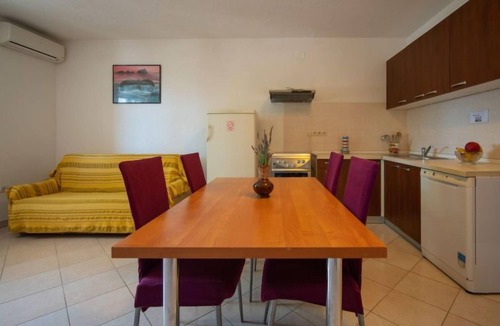 Cesarica Apartment | Apartment Sanja by Interhome