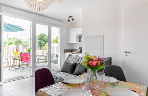 Mimizan-Plage Apartment | Apartment SC G01 by Interhome