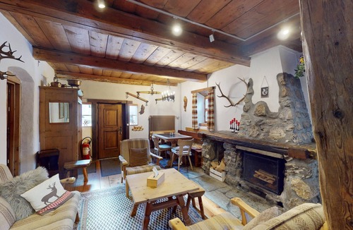 La Punt-Chamues-ch Apartment | Apartment Seraina - Apartment in Engadine house