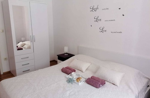 Putnikovic Apartment | Apartment Seahorse 4+1