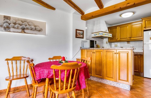 Orba Apartment | Apartment 'Segaria' with Mountain View, Wi-Fi and Air Conditioning