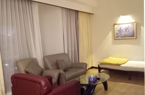 Bandar Tun Razak Apartment | Apartment service suite@times square