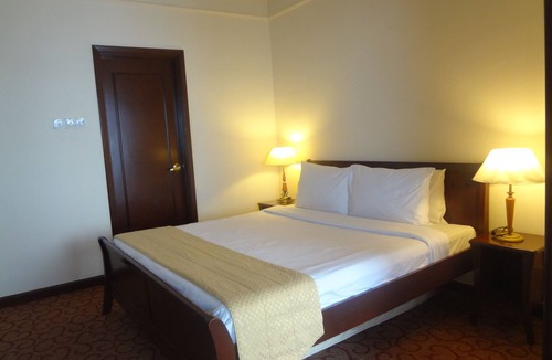 Bandar Tun Razak Apartment | Apartment service suite@times square