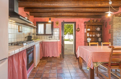 Vilobi d'Onyar House | Apartment 'Simon' with Mountain View, Private Pool and Wi-Fi