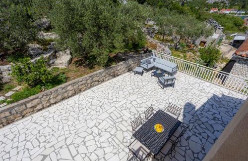 Ploce Apartment | Apartment Skalin - Modern Comfort with a Local Touch