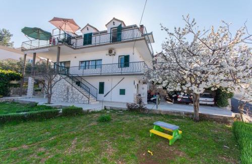 Slatine Apartment | Apartment Slatine 1126a