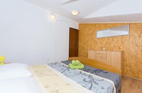 Slatine Apartment | Apartment Slatine 1126b