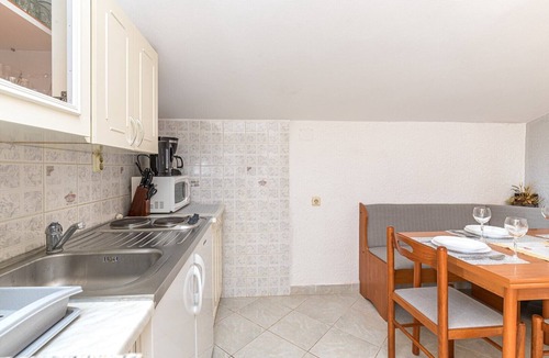 Cancini Apartment | Apartment Slavko Cancini with Balcony