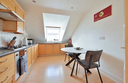 Abbots Langley Apartment | Apartment - Sleeps3 - Close to Warner Bros Studios