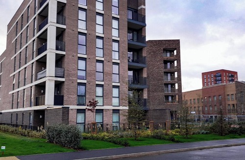 River Apartment | Apartment - Sleeps 4 & Free Parking