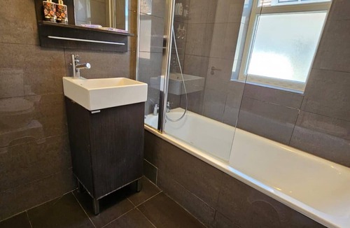 Frognal and Fitzjohns Apartment | Apartment - Sleeps 4 & Free Parking