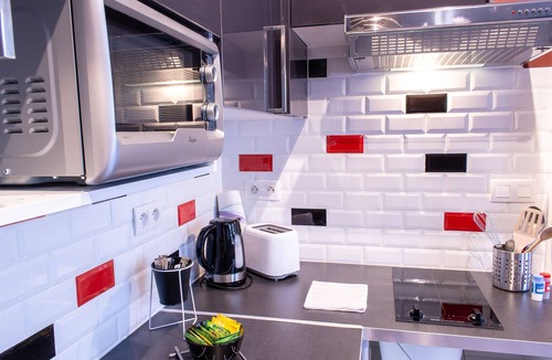 Saint-Quentin Apartment | Apartment-Standard-Ensuite-City view