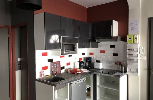 Saint-Quentin Apartment | Apartment-Standard-Ensuite-City view