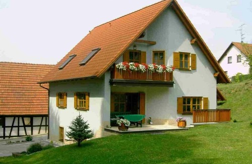 Schesslitz Apartment | Apartment 'Stark bis 3 Personen' with Wi-Fi