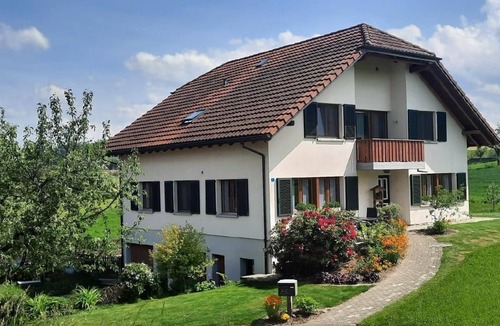 Ufhusen Apartment | Apartment "Steinern" with private car park
