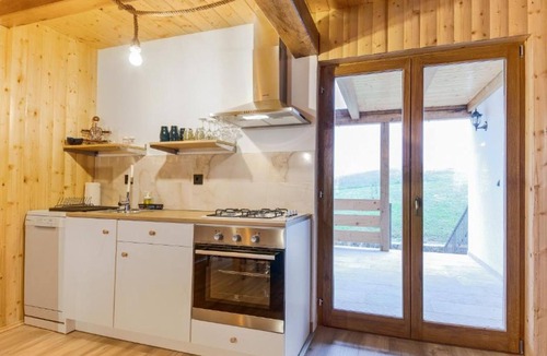 Cetingrad Apartment | Apartment Stone and Wood