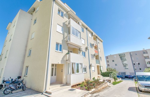 Bili brig Apartment | Apartment Studenka (45521-A1) - Makarska