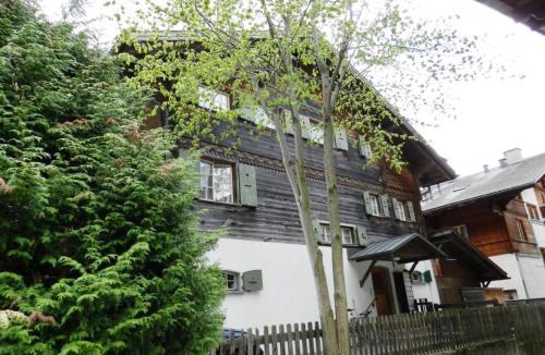 Zweisimmen Nr Gstaad Apartment | Apartment Studio Oehrli by Interhome