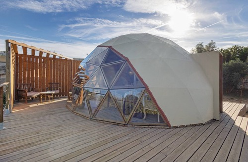 Canyelles Apartment | Apartment 'Suite Golden Bubble' with Mountain View, Wi-Fi and Air Conditioning