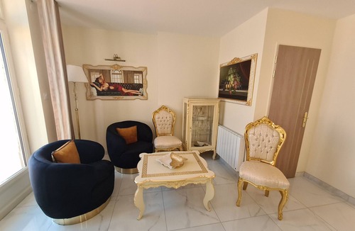 Sully-sur-Loire Apartment | Apartment Sully-sur-Loire, studio flat, 2 persons