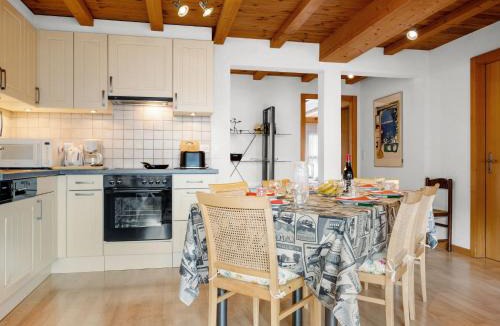 Val d'Illiez Apartment | Apartment Sundance 10 by Interhome