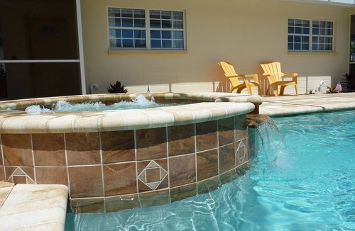 Caloosahatchee Apartment | Apartment Sunset in Cape Coral/Beach Resort