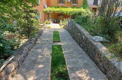 Nerezine Apartment | Apartment Sutlic