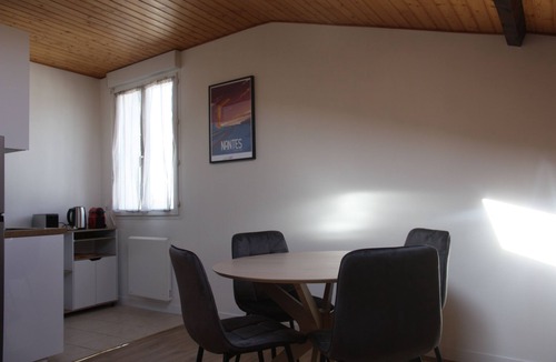 Pont Rousseau Apartment | Apartment T3 (52 m²) close to Nantes