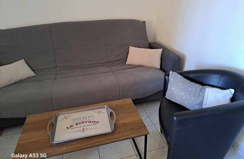 Gruissan Apartment | Apartment T3 in Guissan next to the Port