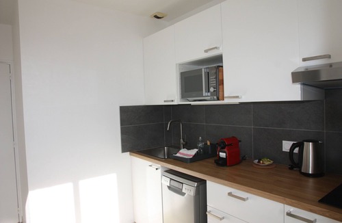 Pont Rousseau Apartment | Apartment T3 RIOM (60m²) separate kitchen