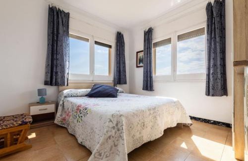 Torredembarra Apartment | Apartment Tabor-2 by Interhome