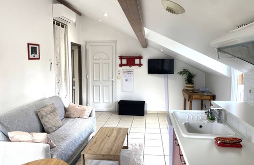 Proulieu Apartment | Apartment TANGARA with balcony