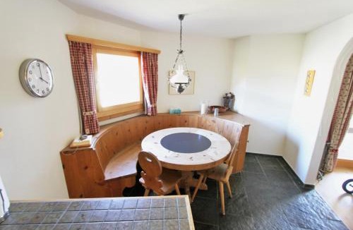 Samedan Apartment | Apartment Tauschna mit Privat-Pool