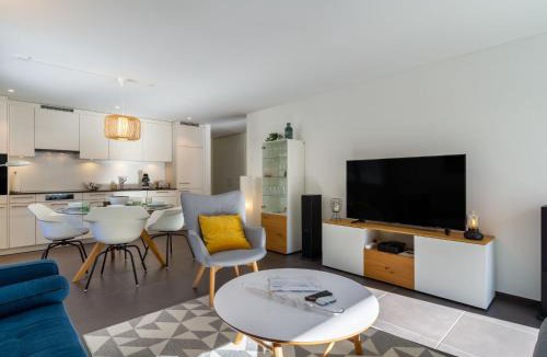 Blausee Apartment | Apartment Terrasse by Interhome