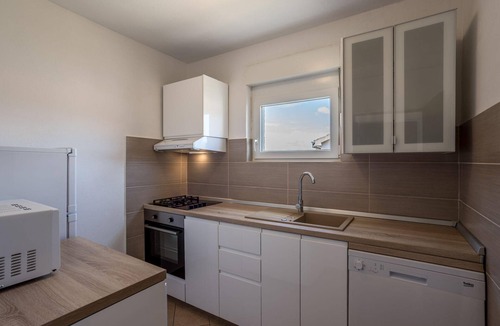 Stari Grad Apartment | Apartment Tihana with Mediterranean garden
