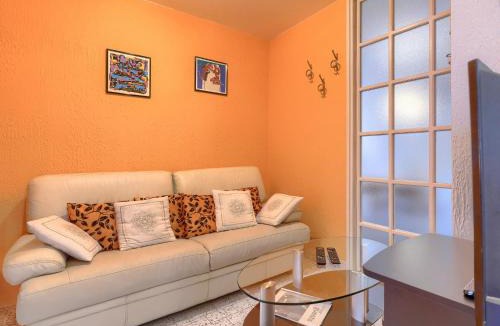 Finida Apartment | Apartment Tiziana-4 by Interhome