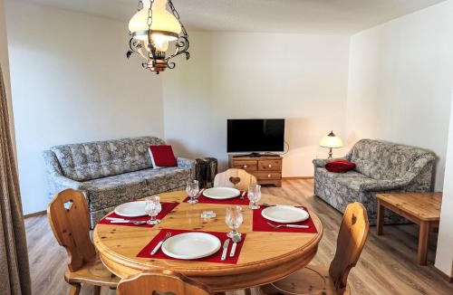 Salouf Apartment | Apartment Toissa A13 by Interhome
