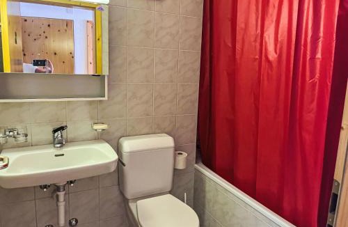 Salouf Apartment | Apartment Toissa A13 by Interhome