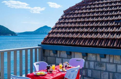 Sudurad Apartment | Apartment Tonka's Terrace