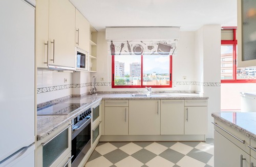 Coveta Fuma Apartment | Apartment 'Torre Mar Muchavista' with Sea View, Shared Pool and Wi-Fi