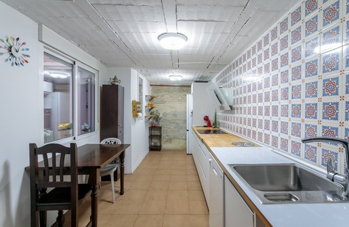 Alicante Apartment | Apartment 'Tu Escape Perfecto' with Wi-Fi and Air Conditioning
